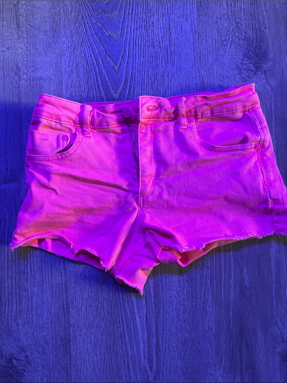 Women’s Hot pink tractr shorts